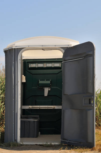 Best Portable toilet rental cost  in Stevensville, MI